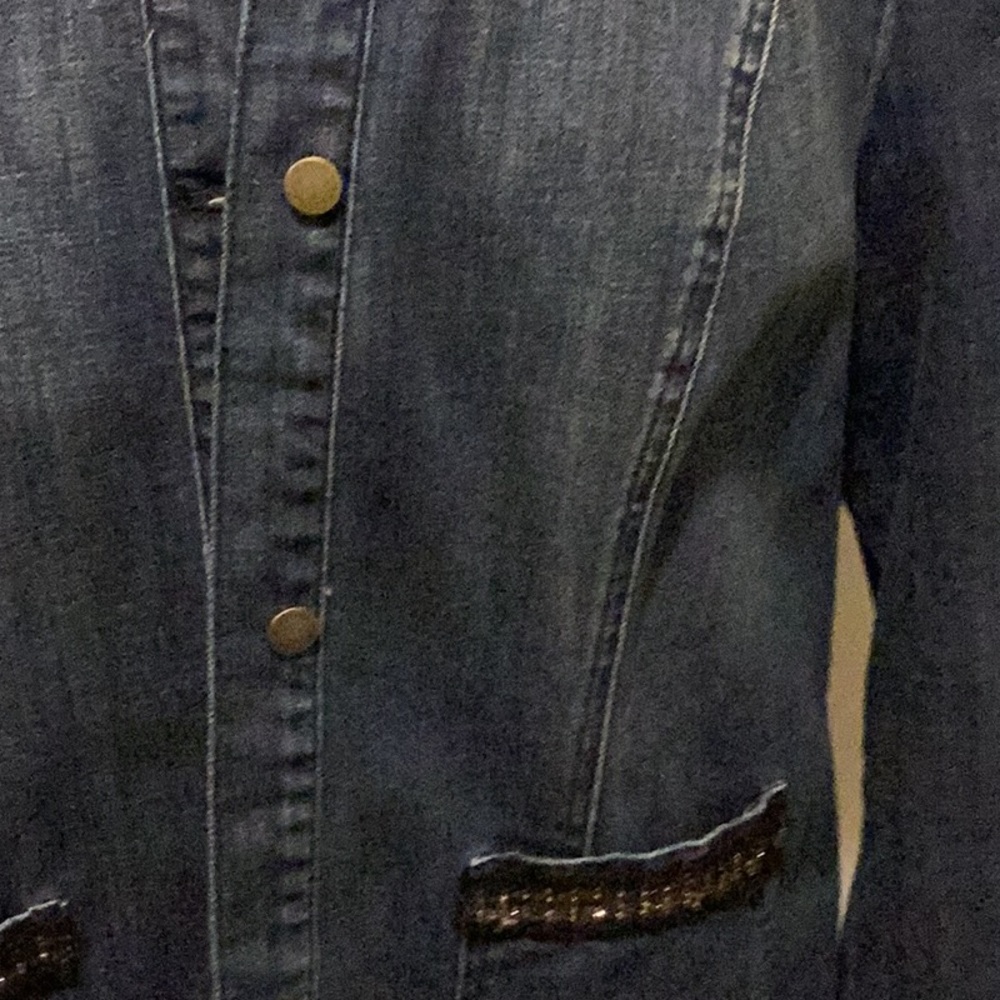 Chico’s Jean Jacket w/Golden Black Ribbon on Collar & pockets size 2 - Picture 5 of 10